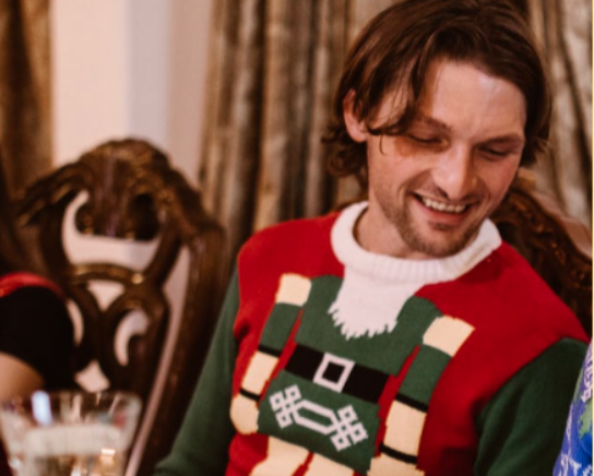 Réchauffez les cœurs cet hiver avec les Sweatshirts personnalisés de Noël de Copees !